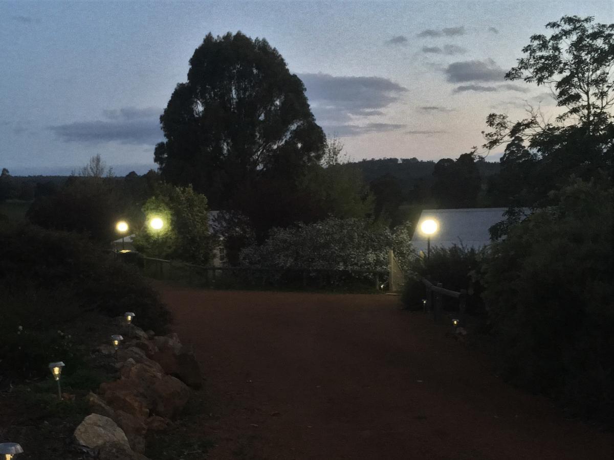 Balingup Highview Chalets Luaran gambar