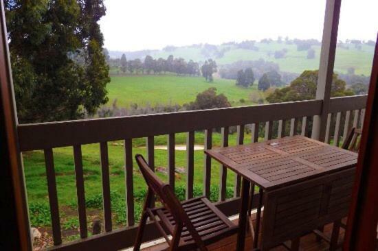 Balingup Highview Chalets Luaran gambar